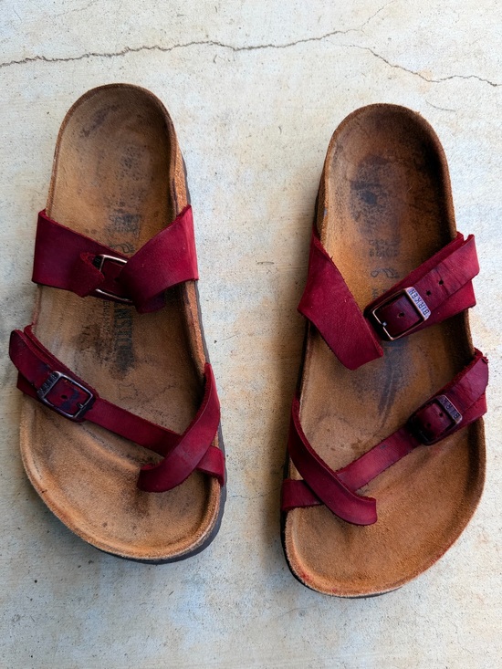 Birkenstock Shoes - Birkenstock 38 100% Leather Red
